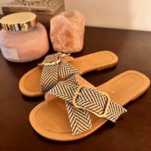 SHEIN women's size 6 sandals